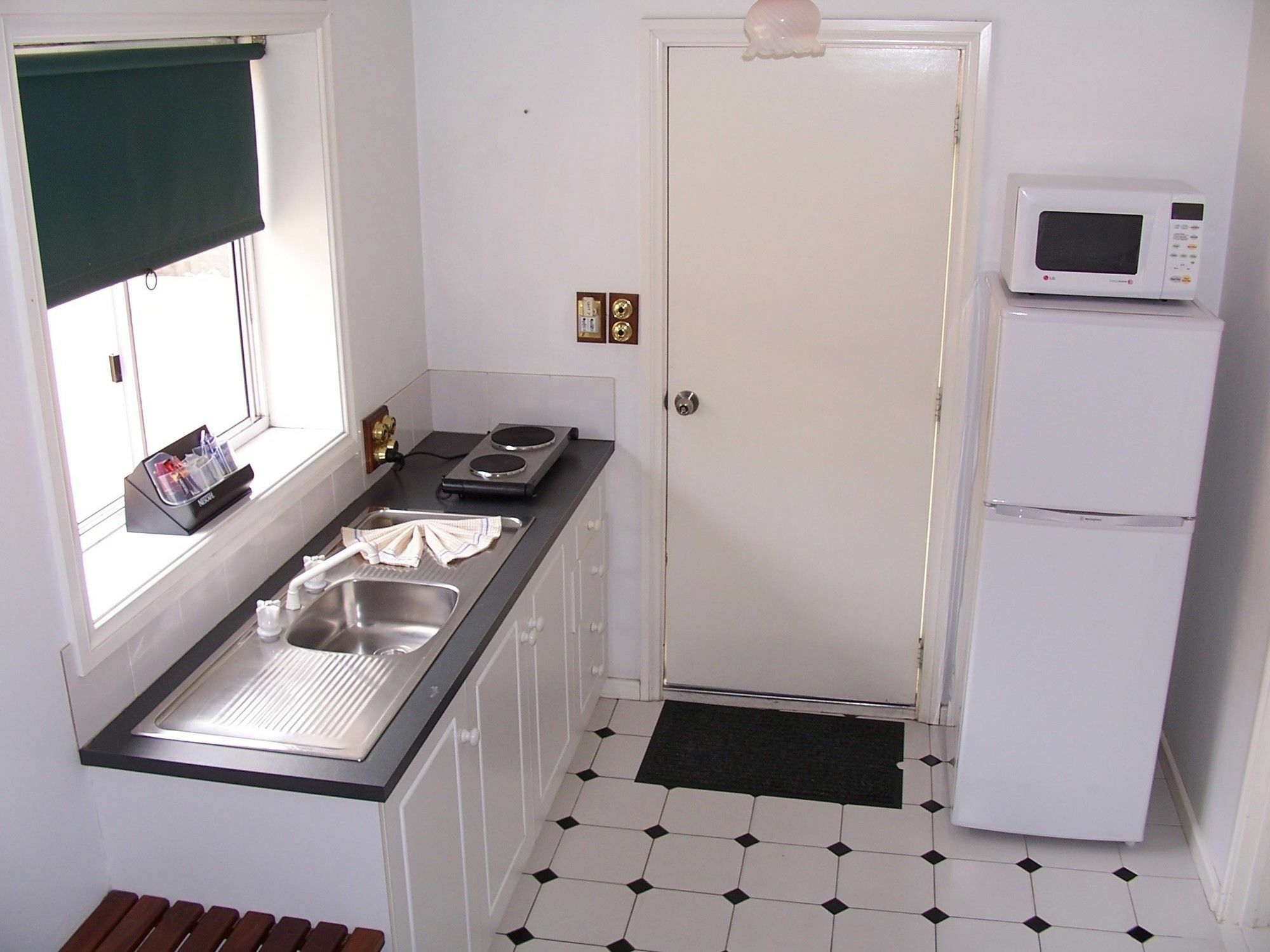 Clearwater Motel Apartments Esperance Ngoại thất bức ảnh